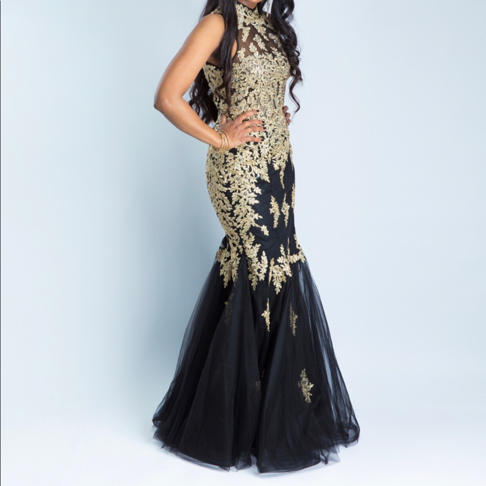 Couture Prom/ Evening dress - Picture 1 of 1